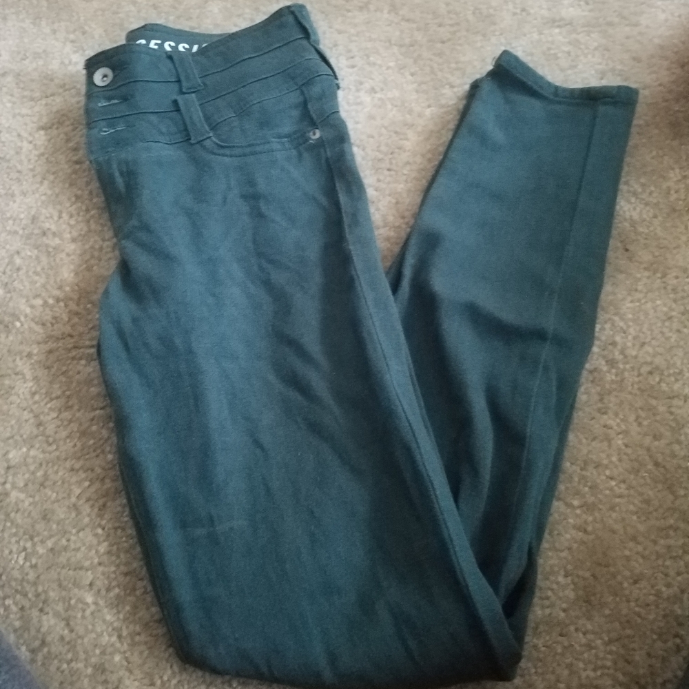 High-Waisted Green Jeggings